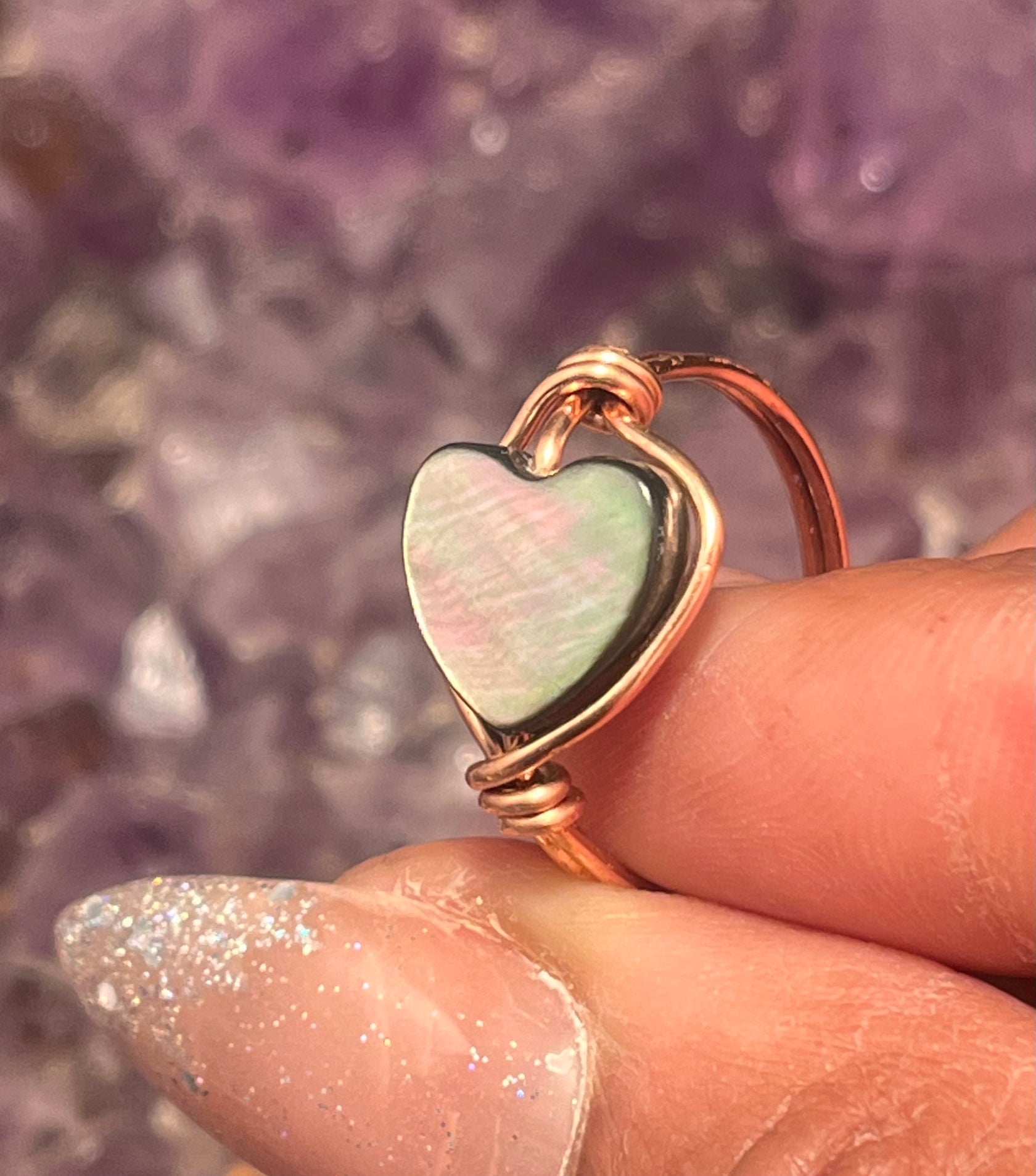 black mother of pearl heart shaped copper ring